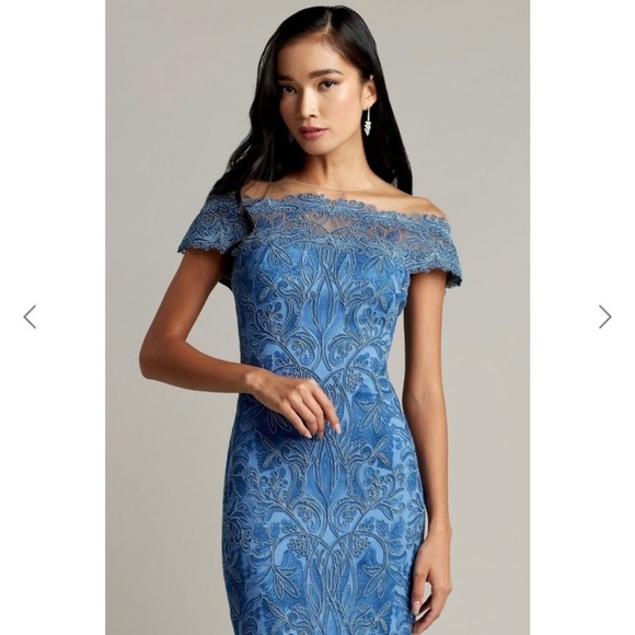 Tadashi - Short Sleeved Lace Dress - Picture 3 of 3